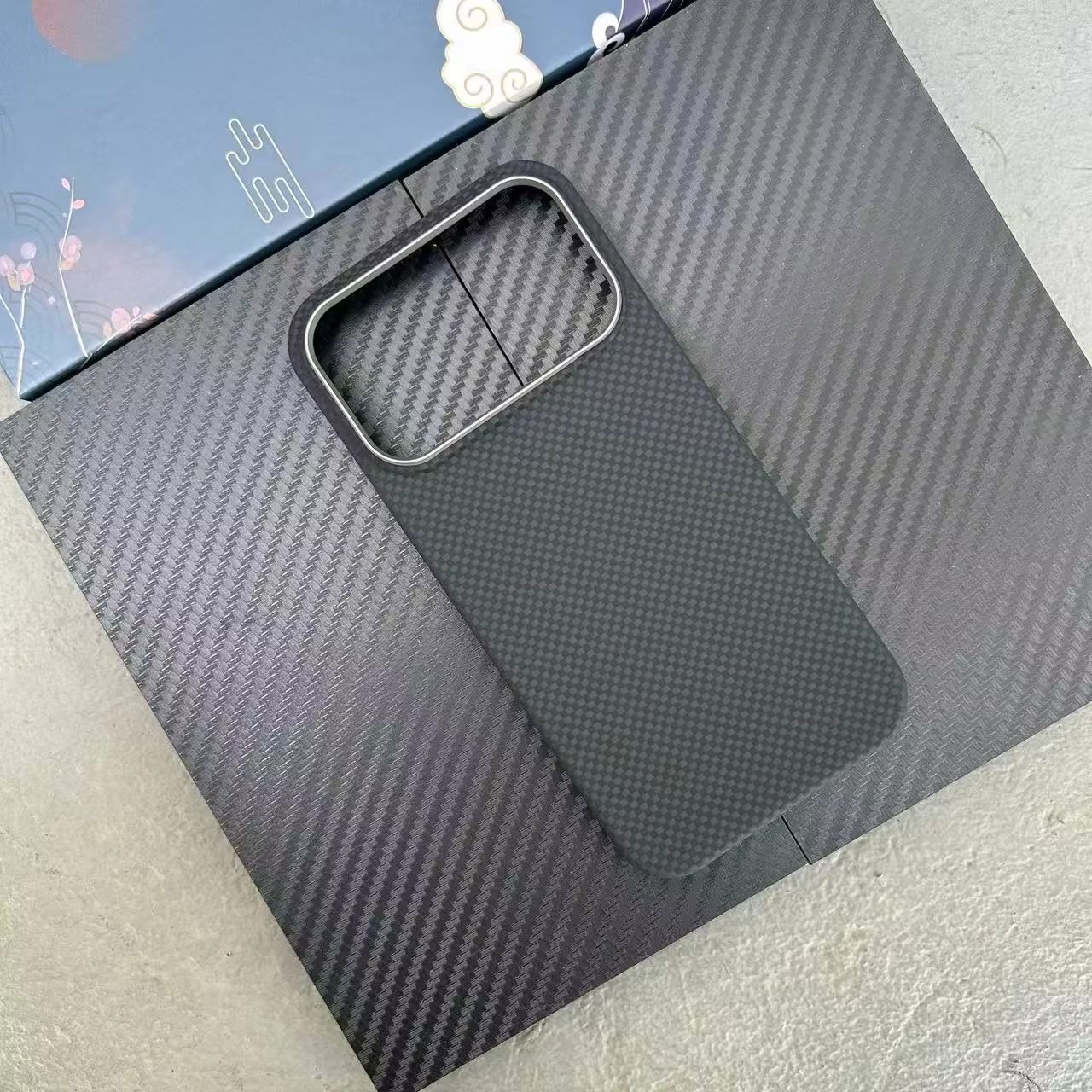 Premium iPhone Case MagSafe Compatible Magnetic Protective Cover Aramid Carbon Fiber Ultra Thin Lightweight Shockproof Design
